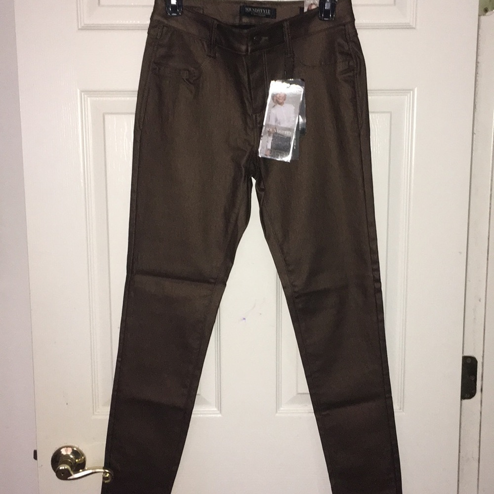 Woman's pants size 6